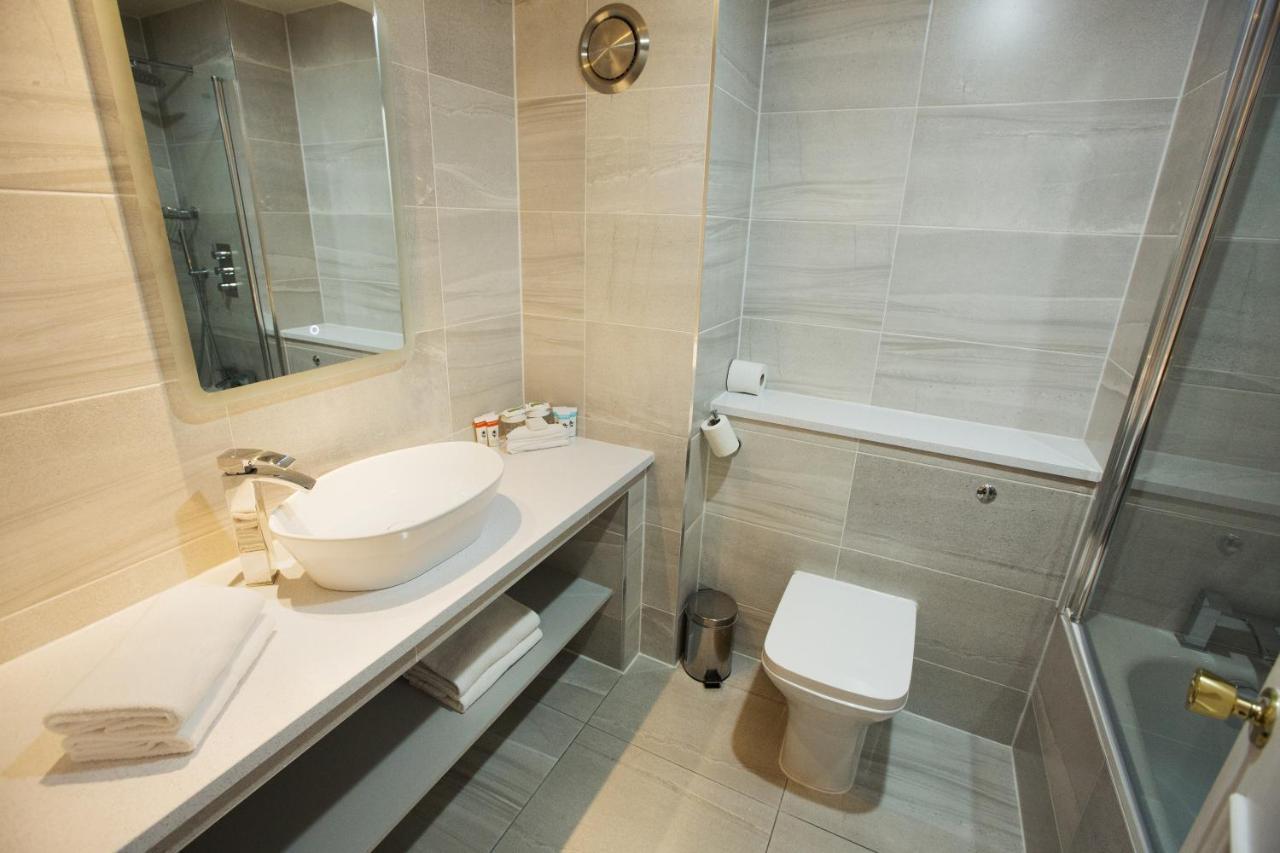 Anner Hotel Thurles Bagian luar foto