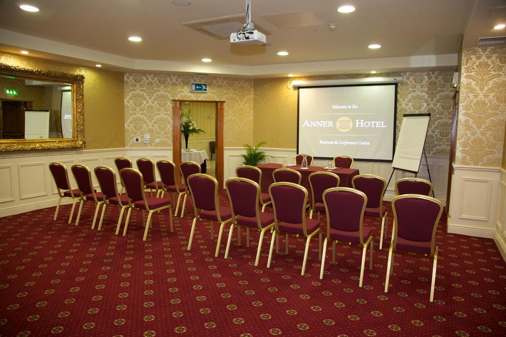 Anner Hotel Thurles Bagian luar foto