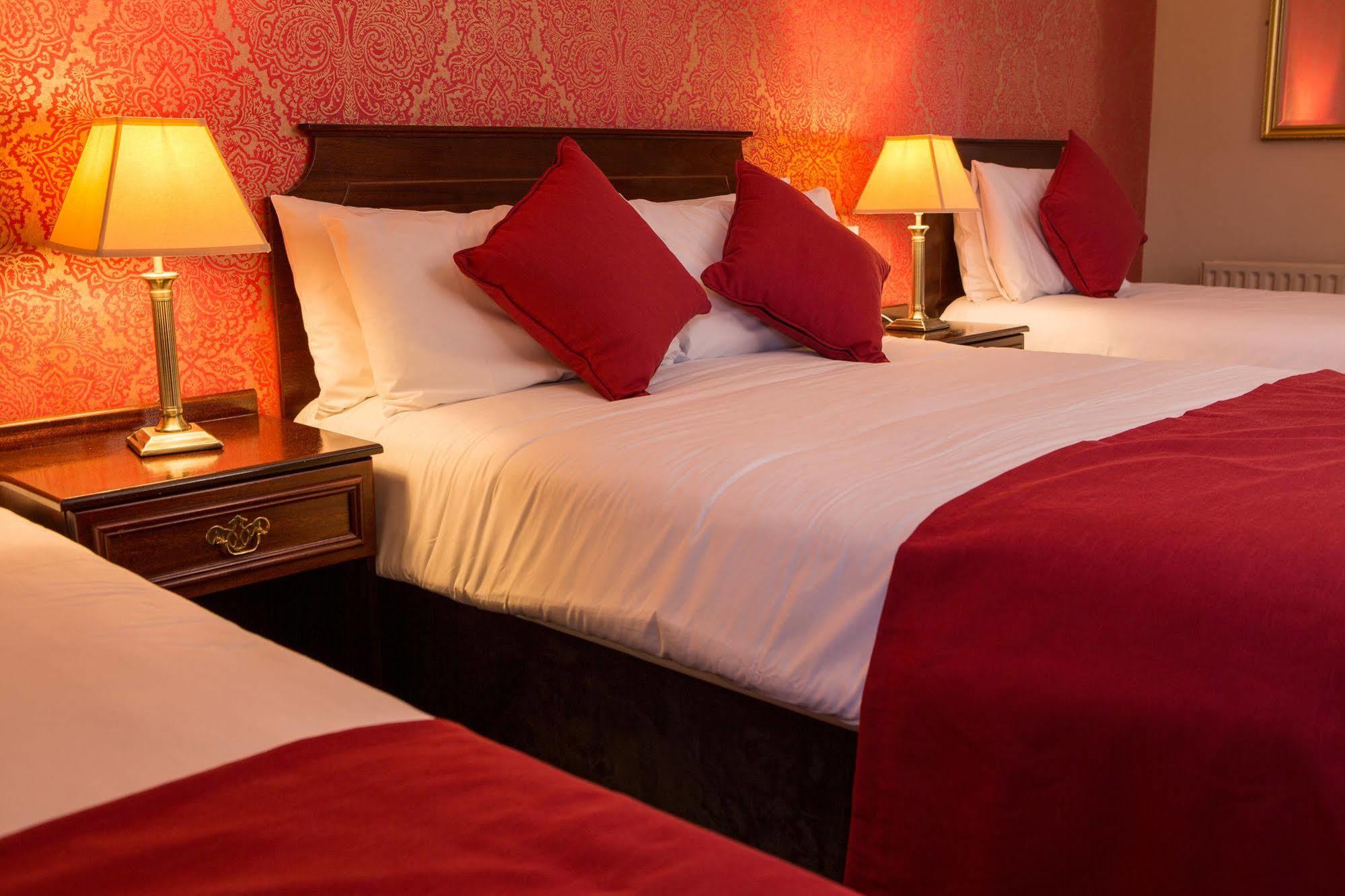 Anner Hotel Thurles Bagian luar foto